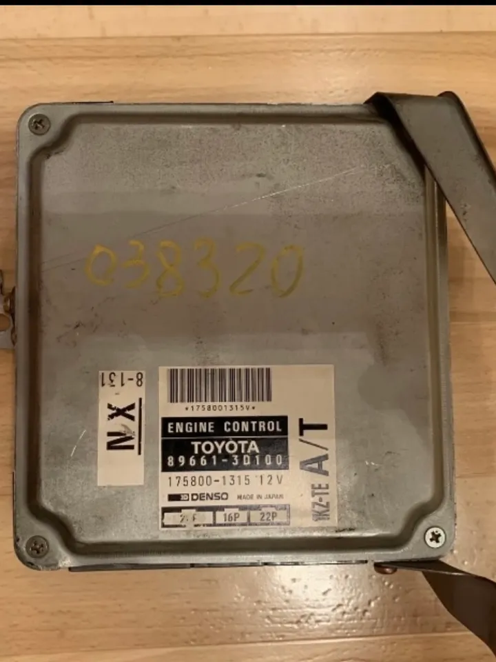 Engine control module ECU 89661-3D100 896613D100 TOYOTA 1KZ-TE