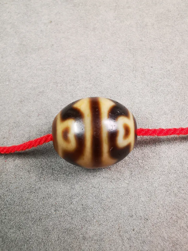 Gandhanra Tibetan Round Lotus Dzi Bead(Darrow or Taklok Dzi),Tibetan Chung,Wealth Amulet,Small Size 21*18 mm