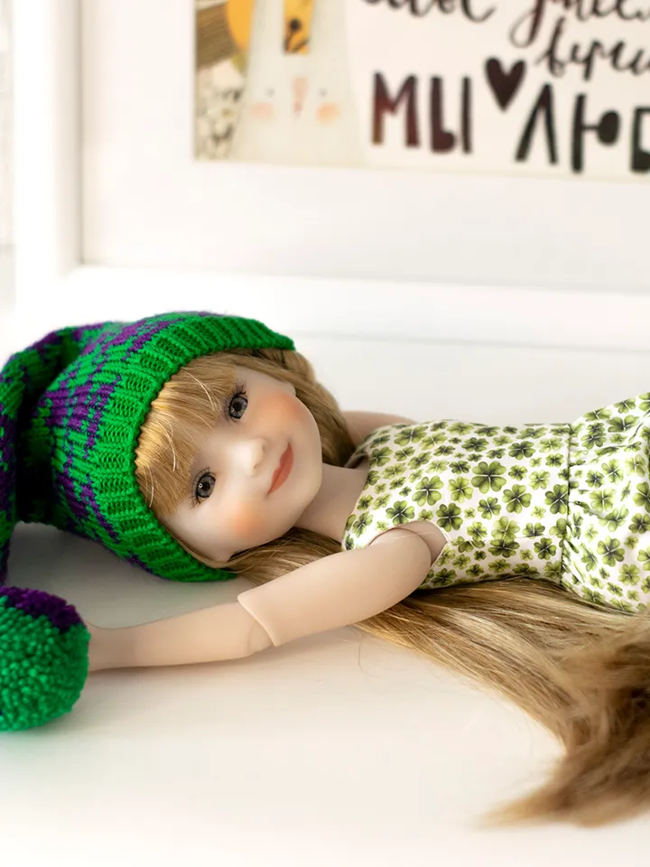 Elf hat with pompom for Ruby Red Fashion Friends doll for Christmas or Saint Patrick's day, doll accessory, doll costume