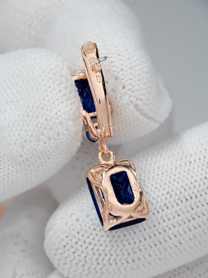 Earrings jewelry Silver gold plated 925 assay value with corundum sapphire