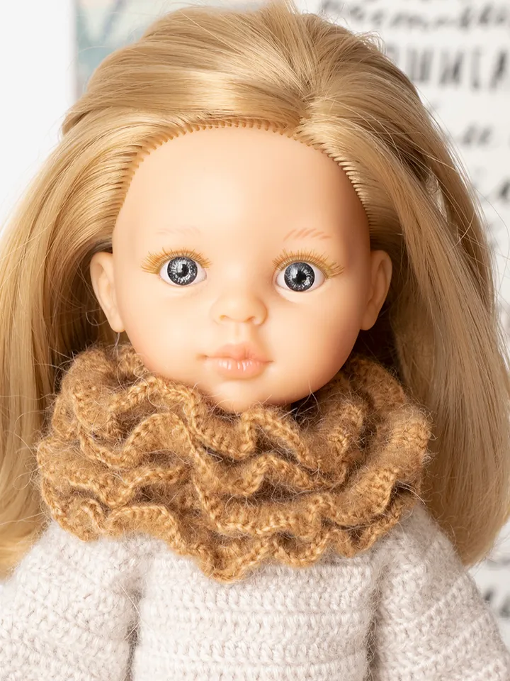 Openwork grey scarf for Paola Reina doll, Siblies, Corolle, Little Darling doll 13"