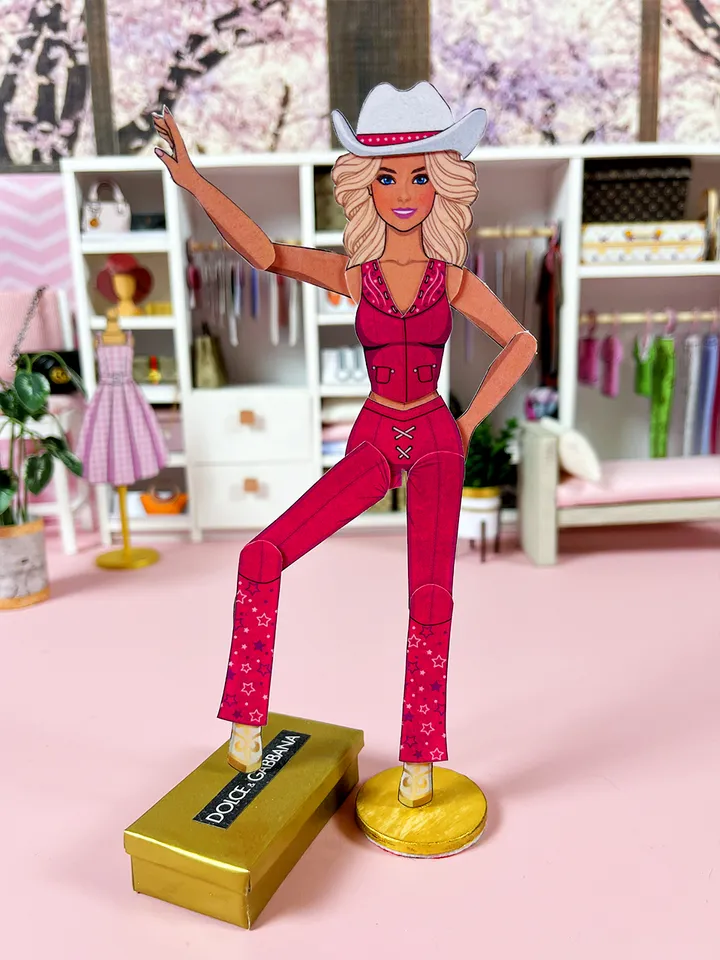 Paper Barbie the movie wardrobe