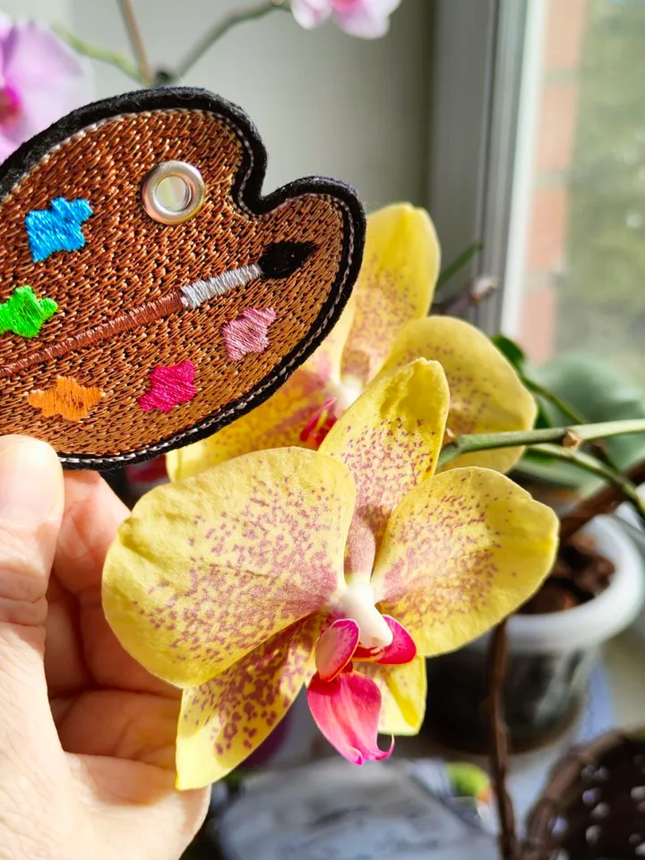 Machine Embroidery Design Artist's Palette