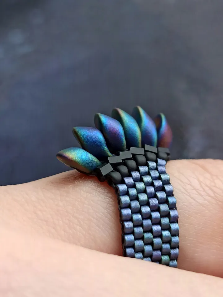 PDF tutorial - Beaded Dragon scales ring