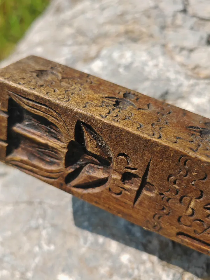 Gandhanra Antique Tibetan Buddhist Zanpar Wooden Mold Stick,Dharma Ritual Plate,Intricately Carved Esoteric Ritual Objects and protectors