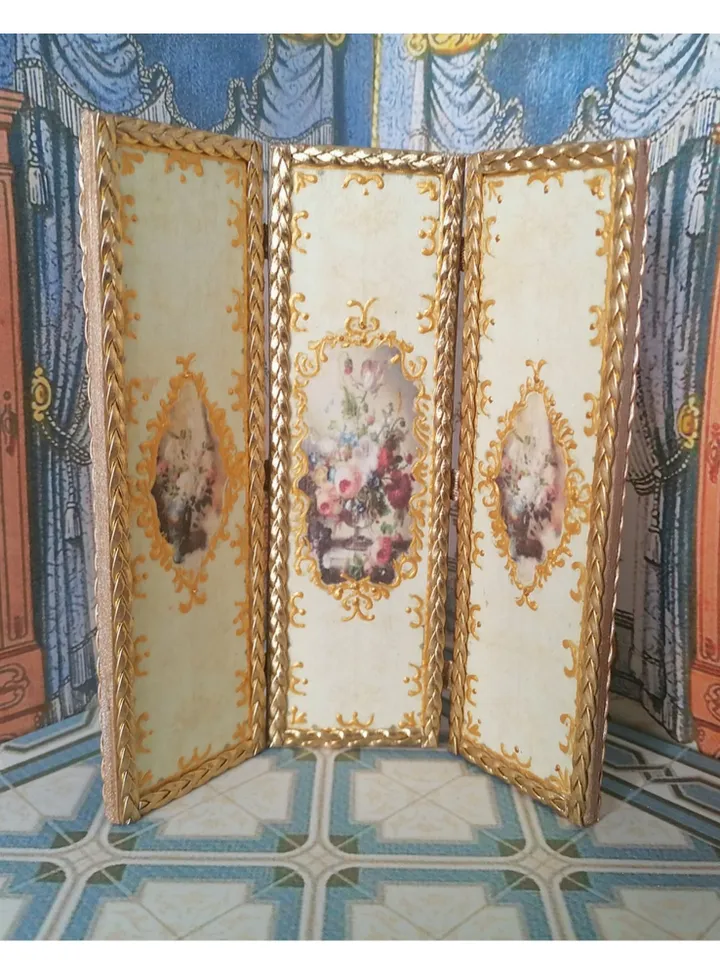Screen for dollhouse.