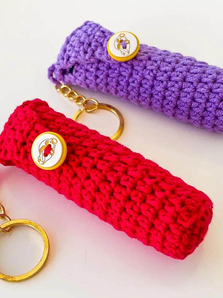 Lip Balm Holder DIY, Crochet Lipstick Case for Makeup Lovers, Stylish Crochet Makeup Keychain Case, Friendly Pattern for Handmade Gifts