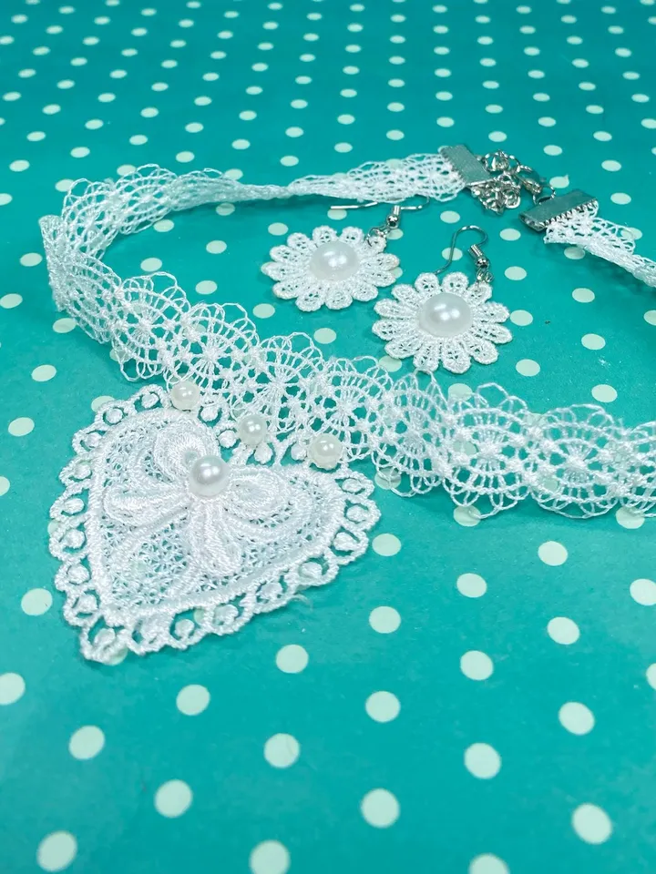 Lace choker with earrings. Set of jewelry.