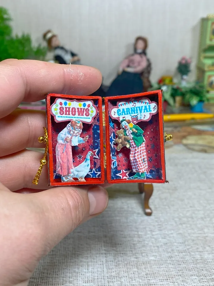 Tutorial. Puppet circus - box. 1:12. Two options.
