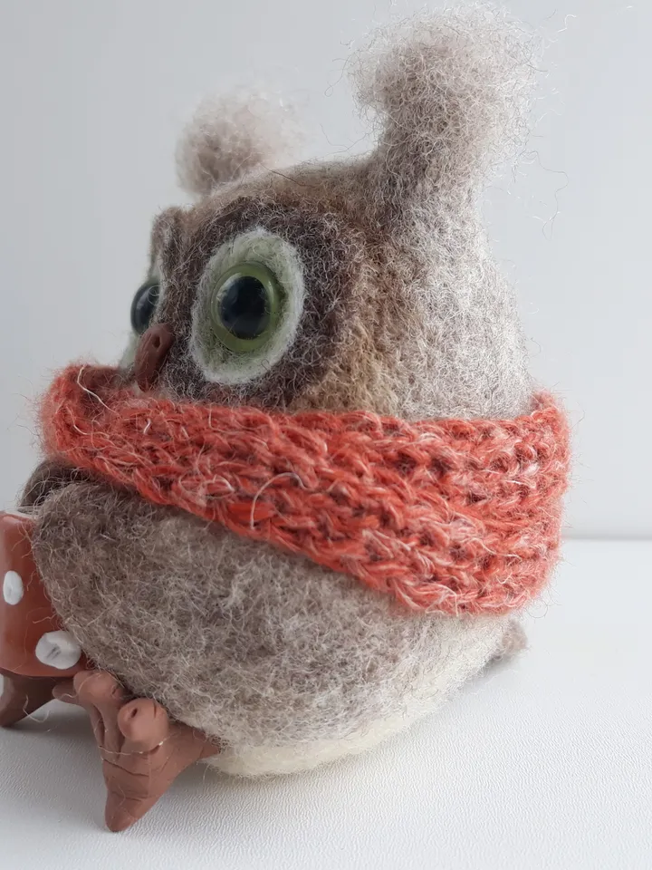 Needle Felted Owl/OOAK Owl/Bird lover gift/Owl holds a mug/Cute Owl/Nursery decor/Birthday Gift/Waldorf Owl sculpture