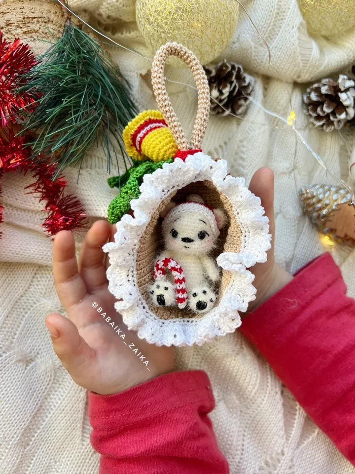PDF Crochet Pattern Teddy Bear in Pine Cone, Small Toy Pattern, Animal Pattern, Amigurumi bear pattern, Christmas Amigurumi Pattern