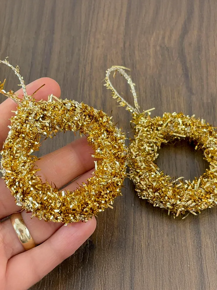 Gold Tinsel Wreath Crochet Pattern, DIY Festive Ornament PDF, Handmade Christmas Décor Tutorial, Beginner Holiday Craft Project