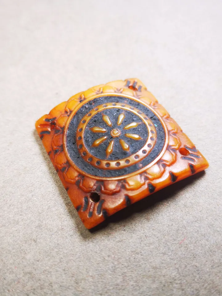 Gandhanra Yak Bone Carved Mandala Amulet Badge, Tibetan Buddhist Prayer Wheel Pendant,Dharma Chakra