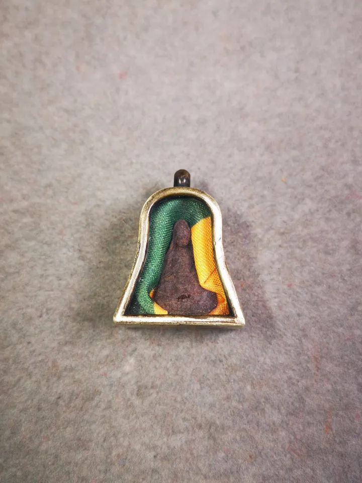 Gandhanra Antique Handmade Gau Ghau Shrine, Je Tsongkhapa,Losang Drakpa,Je Rinpoche,Mini Tibetan Buddhist Altar Amulet Pendant