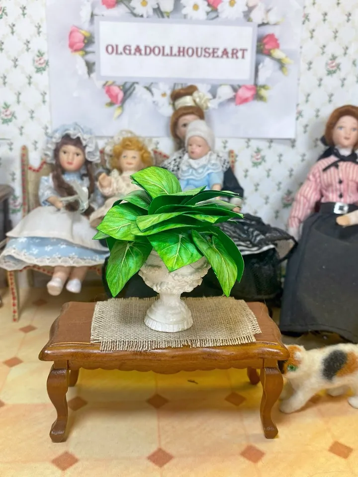 Plants in a flowerpot for a dollhouse. Dollhouse miniature. 1:12. handmade.