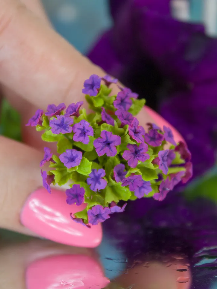 TUTORIAL Miniature petunia with air dry clay