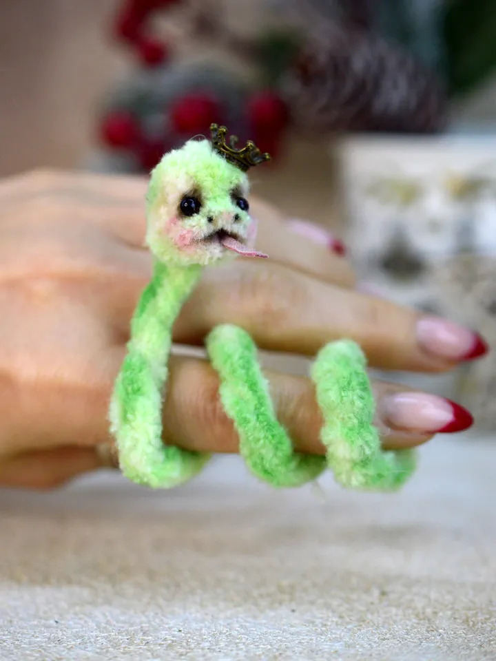 Video Tutorial make Miniature Pipe Cleaner Snake  - Let's Make Snake using Pipe Cleaners - Pipe Cleaner Snake DIY Symbol 2025