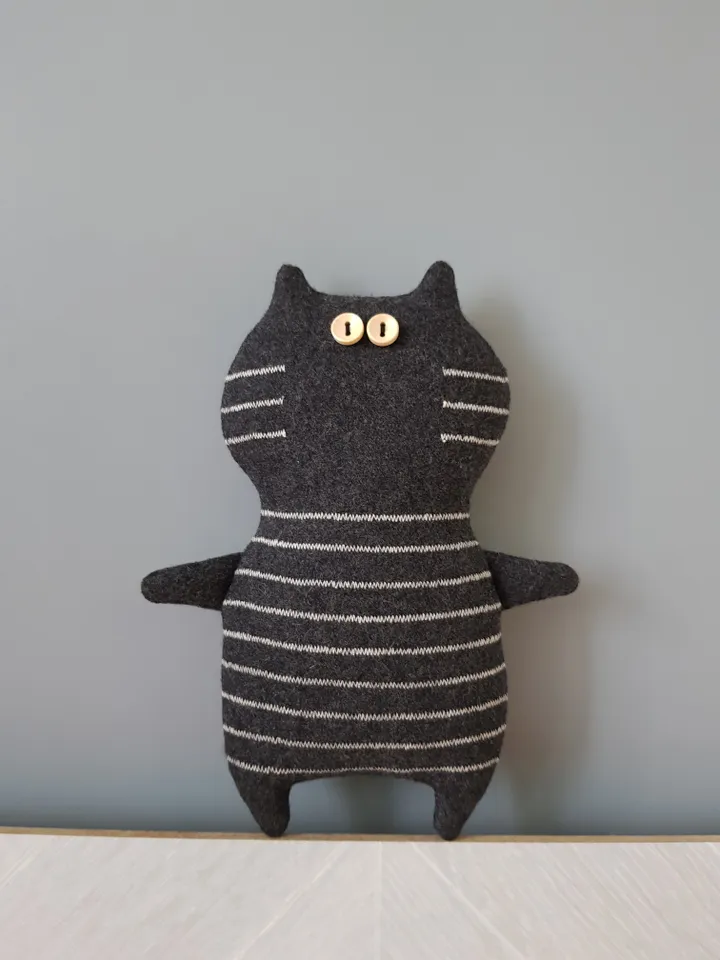 Black CAT sewing pattern PDF, digital tutorial in english, Halloween doll diy