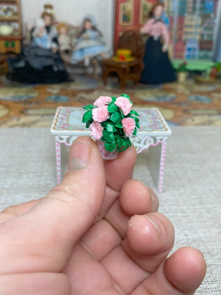 Flower in a flowerpot. miniature dollhouse. 1:12. Plant for a doll. Flowers for a doll.