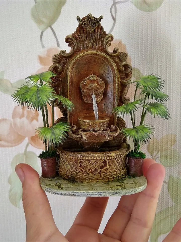 Miniature fountain. Fountain for the collection of dolls.1:12 scale.