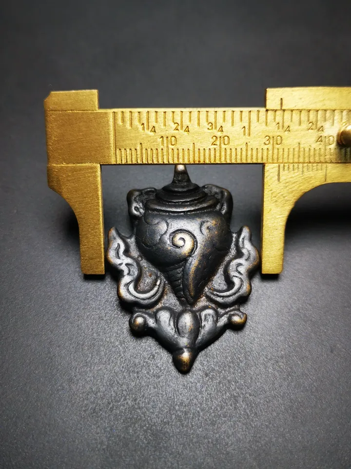 Gandhanra Handmade Shankha,Divine Conch Badge,Tibetan Buddhist Amulet Pendant