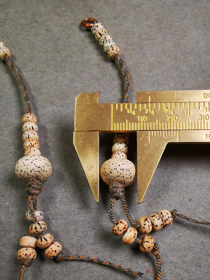 Gandhanra Handmade Tibetan Buddhist Mala Counters,Prayer Bead Counters,Made of Natural Lotus Seed Bodhi Beads