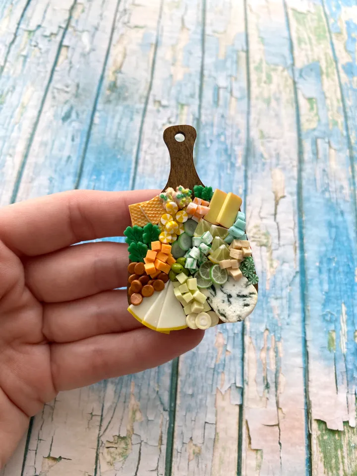 Magnet Miniature St Patrick Day Board with Polymer clay Souvenir