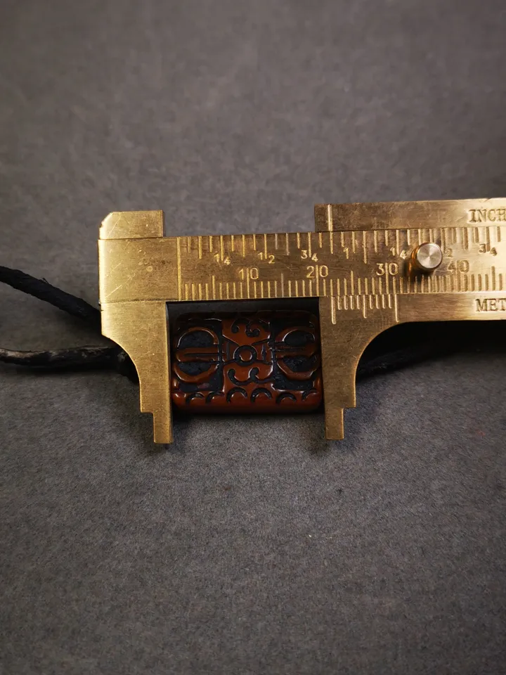 Gandhanra Tibetan Buddhism Vajra Pendant,Hand Carved Yak Bone Dorje Amulet