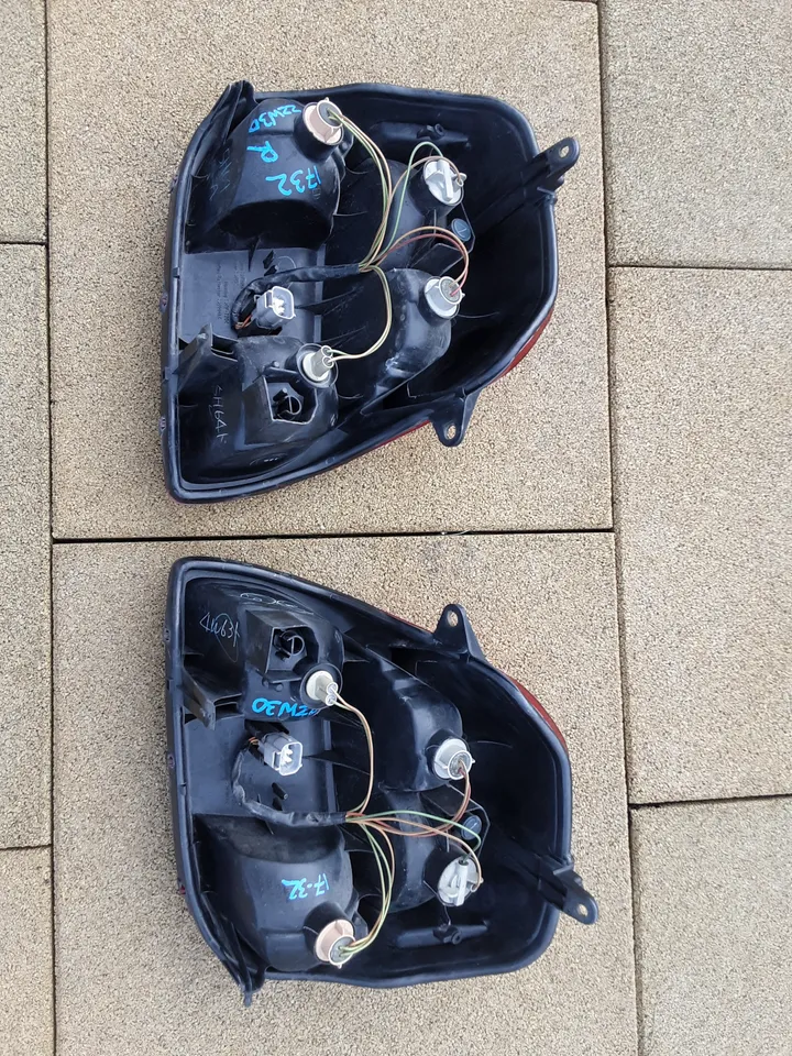 JDM Toyota MR2 Spyder MR-S Taillights Tail Lights Lamps ZZW30 1ZZ VVTI Set OEM