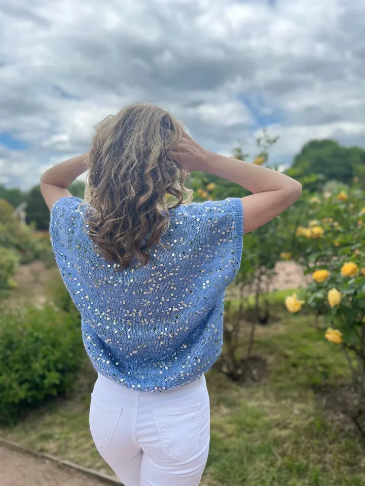 Women's sweater vest