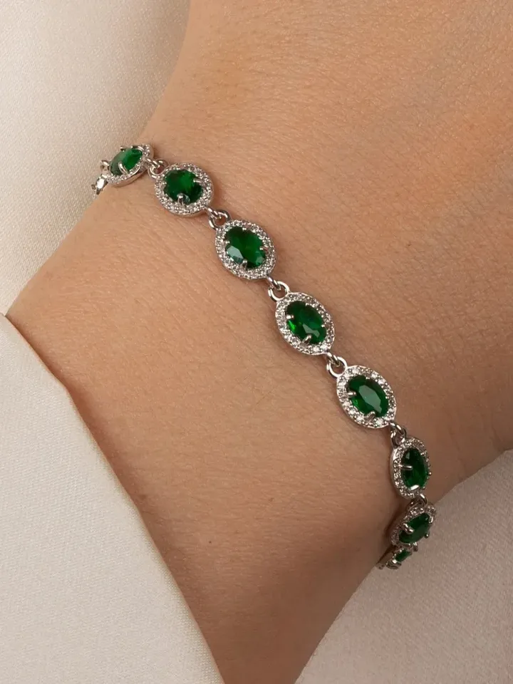 Women's silver bracelet 925 with emerald crystals and cubic zirconia