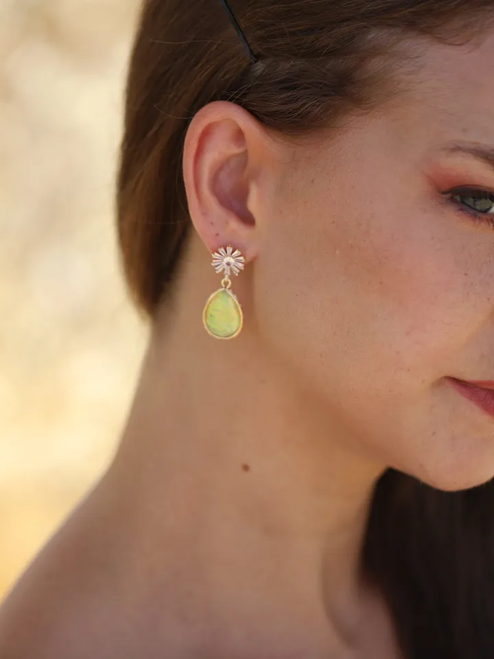 Boho Wedding Earrings For Brides, Floral Statement Wedding Earrings, Bohemian Flower Bridal Earrings, Gold 18k Statement Jewelry For Bride,