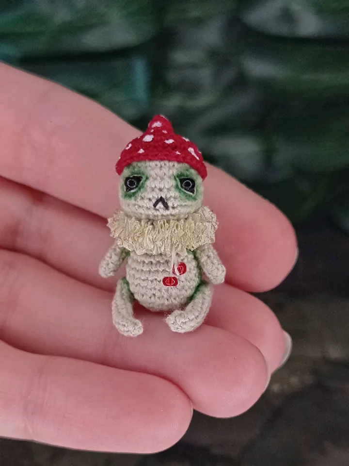PDF crochet pattern mushroom doll. Crochet miniature pattern. Little mushroom toy pattern. DIY cute toy. Tutorial