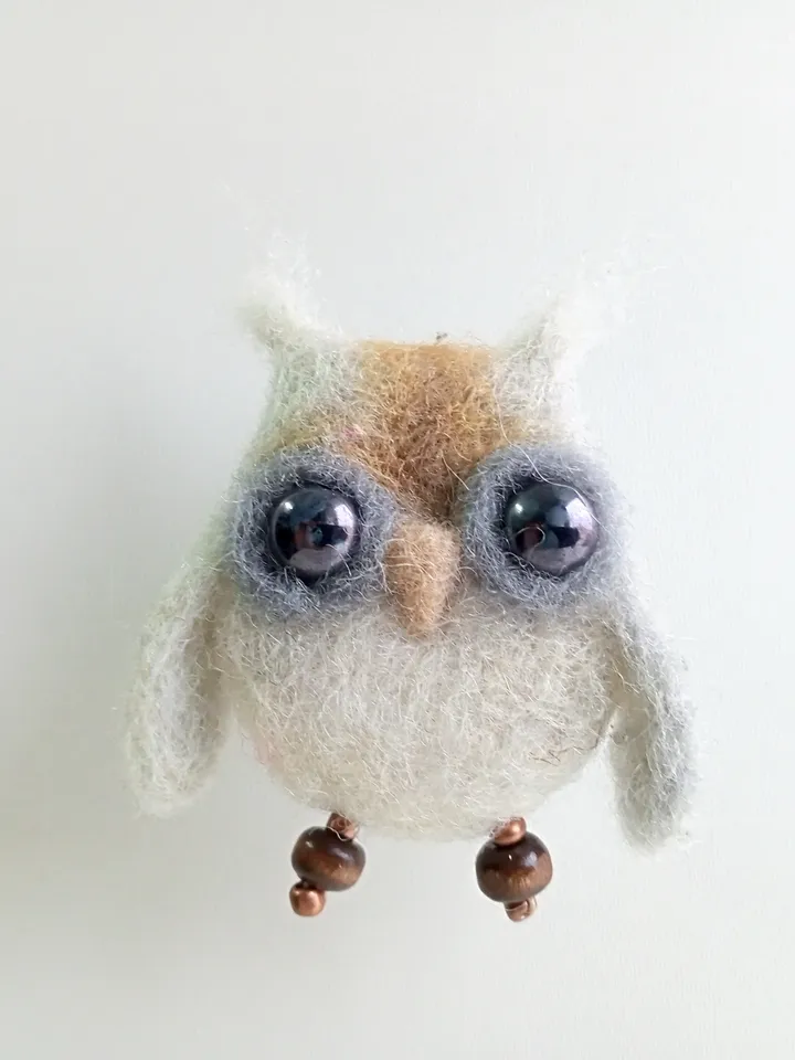 Handmade needle felting OWL brooch/Totem animal brooch/Woodland animal brooch/Cute little BEAR brooch/Children brooch