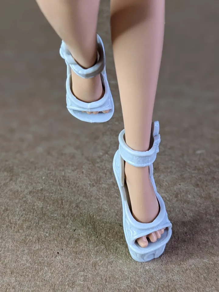 Light gray sandals with high heels for 10.5 inch female dolls (MH, EAH)