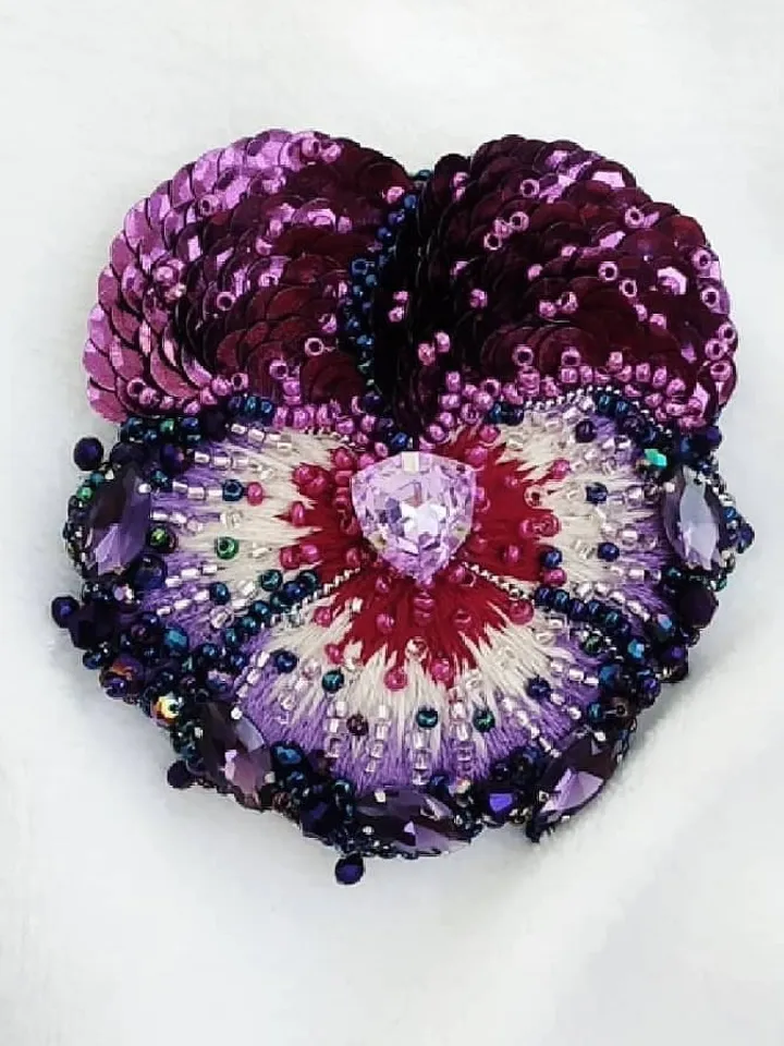 Beaded rhinestone purple pansy brooch for women, crystal flower brooch, pansy pin, purple jewelry, lapel pin