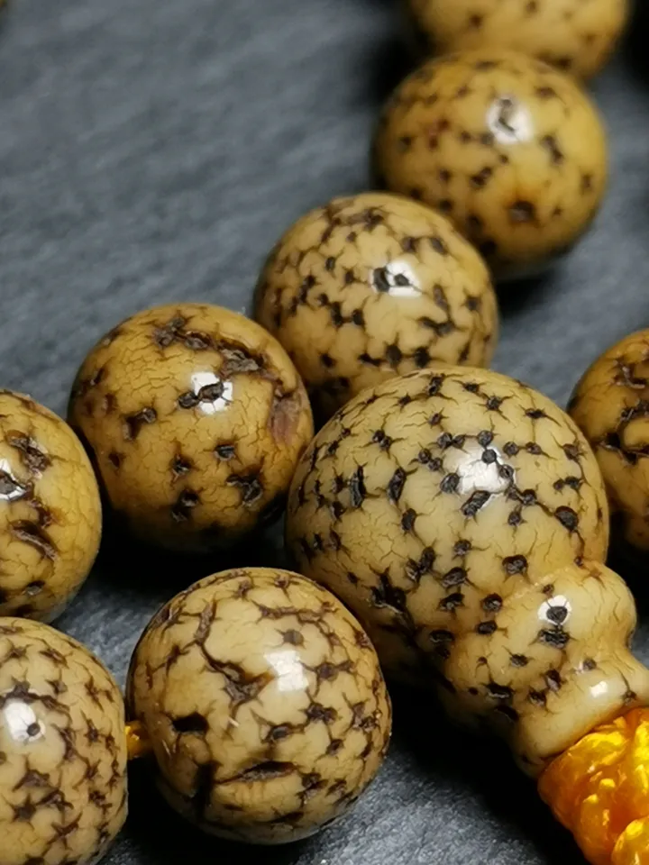 Gandhanra Old Tibetan Rosary, 7.5mm 108 Lotus Seed Mala Necklace, Antique Prayer Beads for Meditation,38cm Length