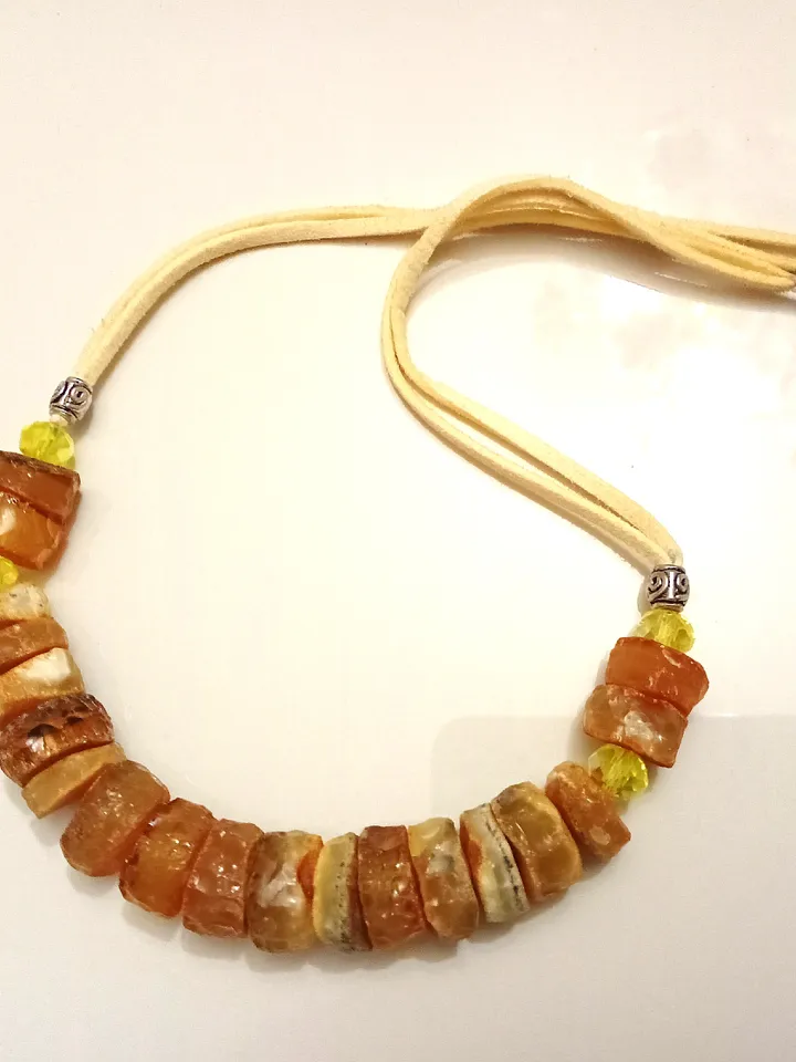 Amber Necklace Yellow Healing Stone Jewelry for Women Genuine Raw Baltic Amber Choker Beads Necklace Velvet Cord for peace of mind, health thyroid, pain relief.