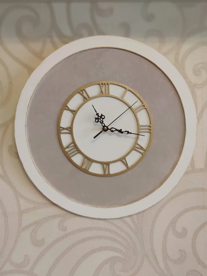 White gray round wall clock with gold dial Silent clock for bedroom or nursery Gift for Christmas, Birthday, Mother's Day, Wedding, Housewarming