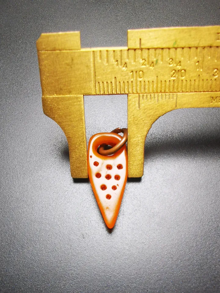 Gandhanra Tibetan Bone Carved Amulet Kila(Dorje Phurba), Hand-Carved Bead Counter Click Pendant for Mala,Prayer Beads