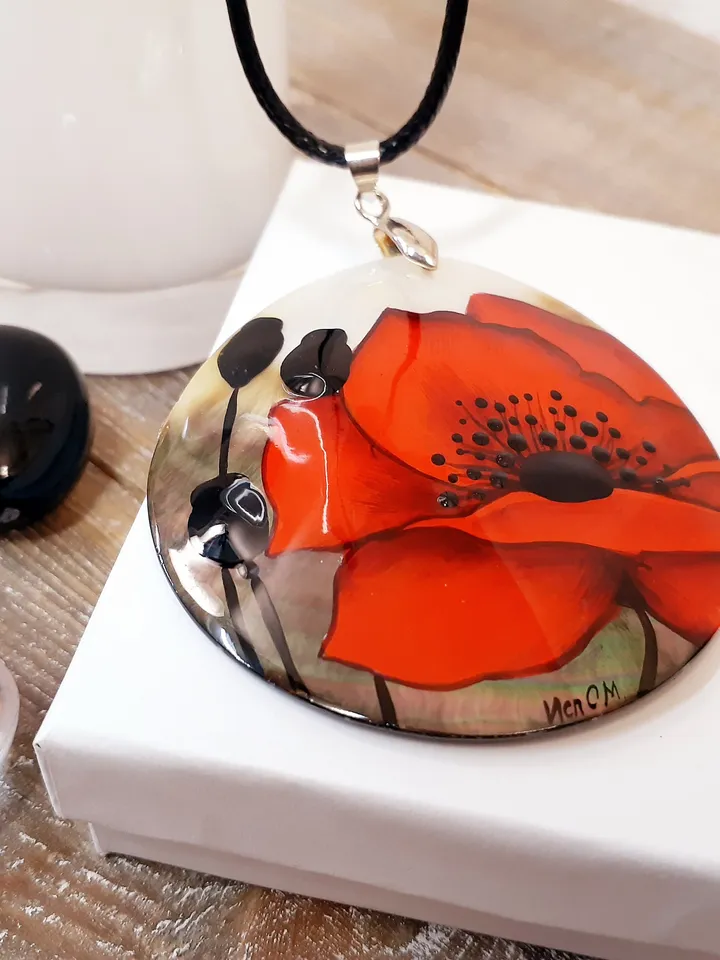 Nice pendant mother-of-pearl"Big red flower", miniature hand-painted, Russian jewelry, Hand paint necklace.miniature hand painted, gift