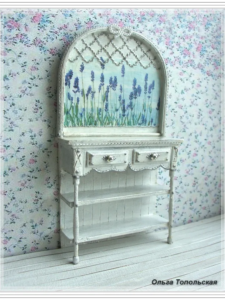 Dressing table for a dollhouse.1:12 scale.