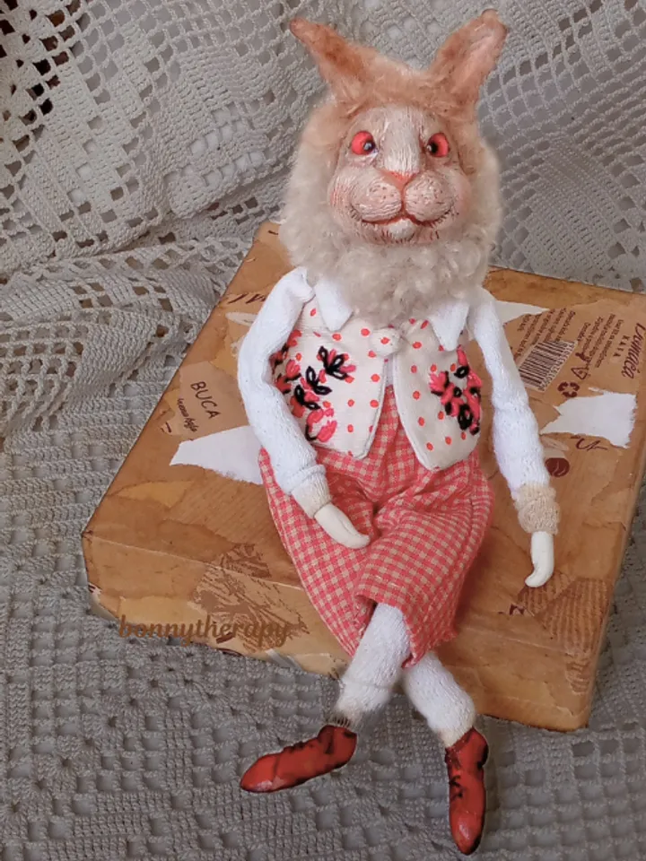 quirky bunny 5.1 inches sitting, made in mixed media.