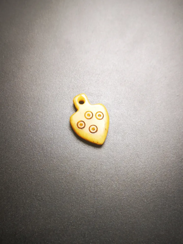 Bone Carved Nubro Pendant,Mani Jewel/Wish-Fulfilling Cintamani,for Mala,Prayer Beads Accessories,Gandhanra Tibetan Amulet