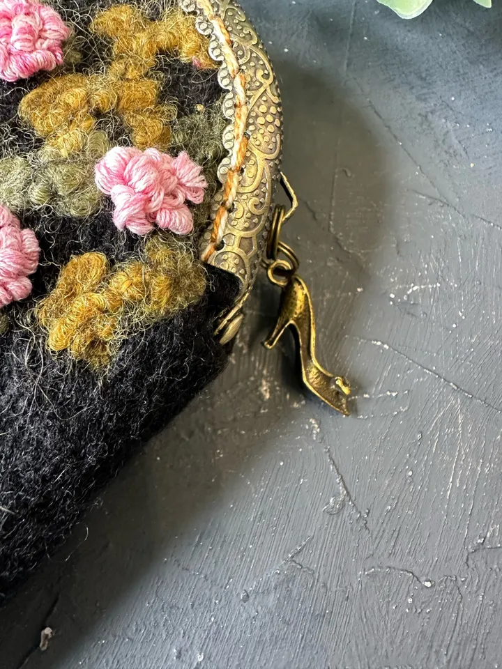 Glasses case with embroidery