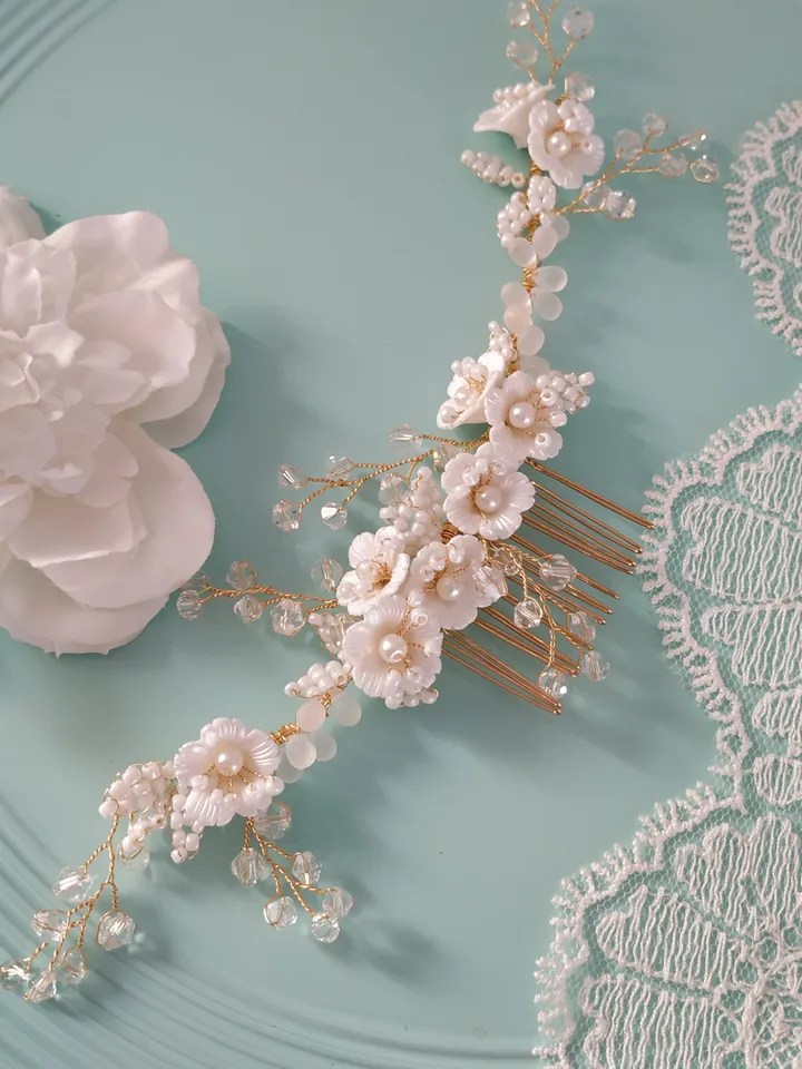 Floral Gold Wedding Hair Comb, Delicate Bridal Headpiece, Porcelain Flower Bridal Hair Comb, Flower Bridal Hair Accessories, Jewelry Tiara
