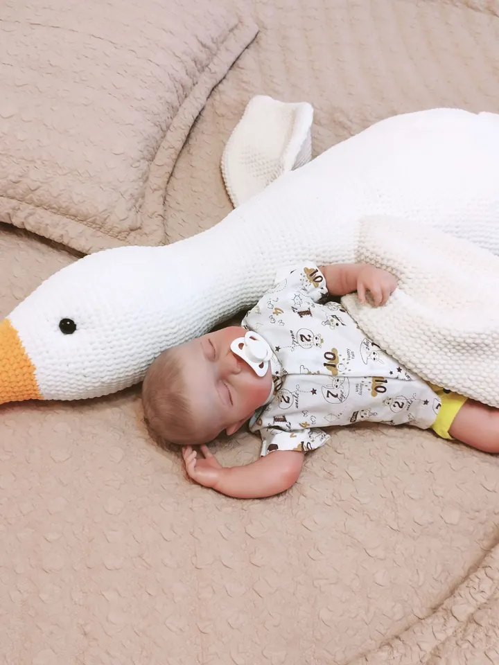 Crochet pattern big Goose 47 inch / Amigurumi Big Goose for Hugs / Pattern in English / Scandi-Style Nursery Décor
