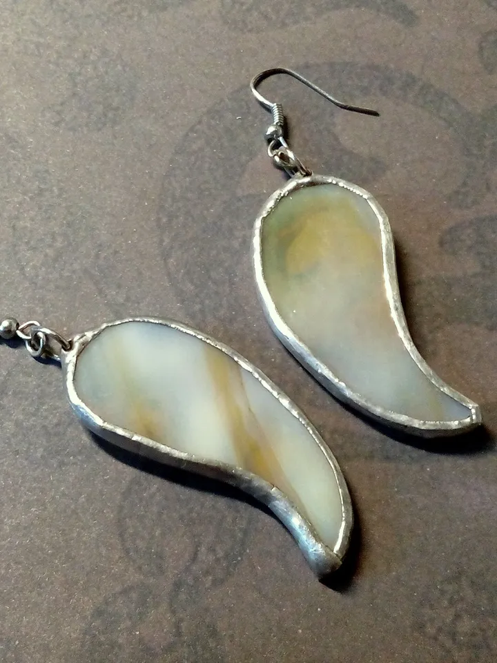 Yellow wavy earring, glass earrings, simple stained glass, curle earrings, kawaii earrings, Dangle earrings
