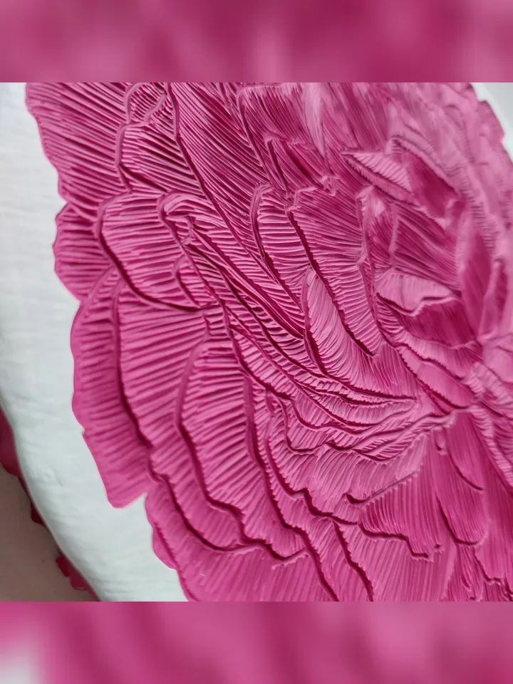 Peony. Paint сarving. Diameter is 21 cm