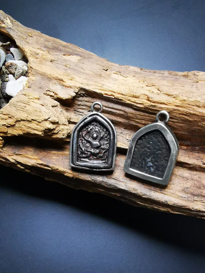 Gandhanra Antique Tibetan Buddhist Amulet, Vajrapani,the Protector and Guide of Gautama Buddha,Made of Thokcha,inlaid with Sliver